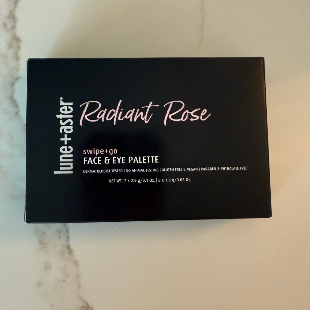 Lune and Aster Radiant Rose‎ Face & Eye Palette, NWT